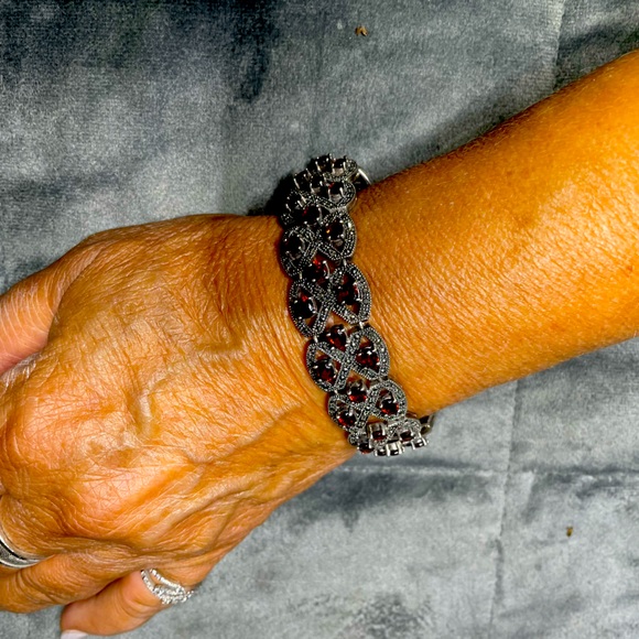 STERLING SILVER 925 GARNET BRACELET - Picture 4 of 7